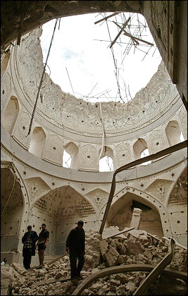 The image “http://www.log24.com/log/pix06/060222-Samarra.jpg” cannot be displayed, because it contains errors.