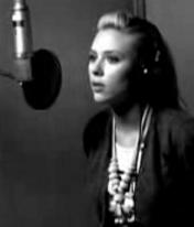 Scarlett Johansson singing 'Yes We Can'