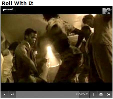 Roll With It video, directed by David Fincher